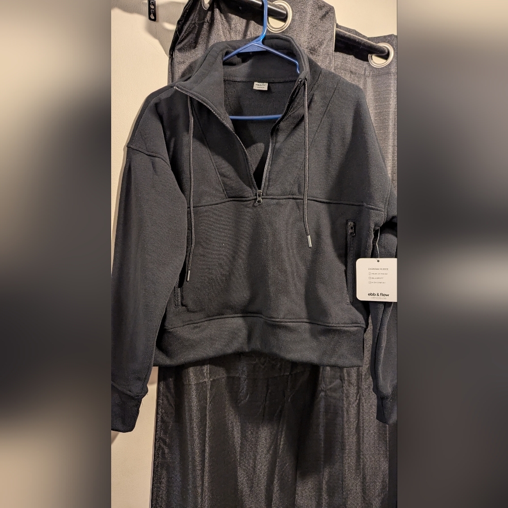 ebb & flow Black Half-Zip Sweatshirt NWT